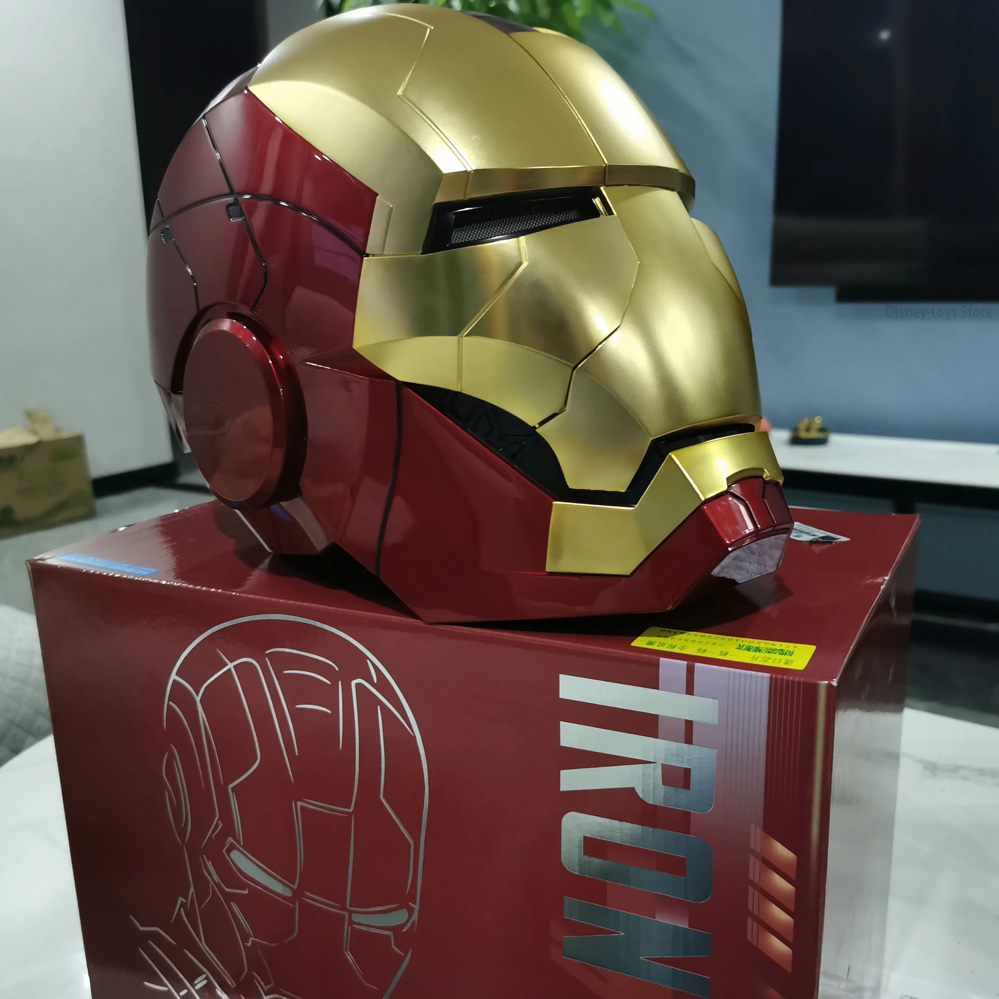 Iron Man Tony Helmet Electric Multi-Piece Opening and Closing English Voice Control 1:1 Wearable Abs Figure Toys Dolls Gifts